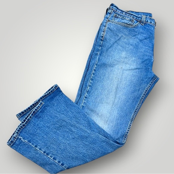 *Levi Strauss 505 Straight Regular Fit Blue Jeans         (#4) - Picture 3 of 13